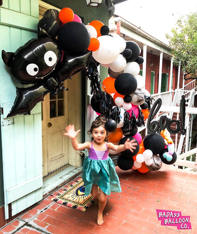 Halloween Balloon Garland